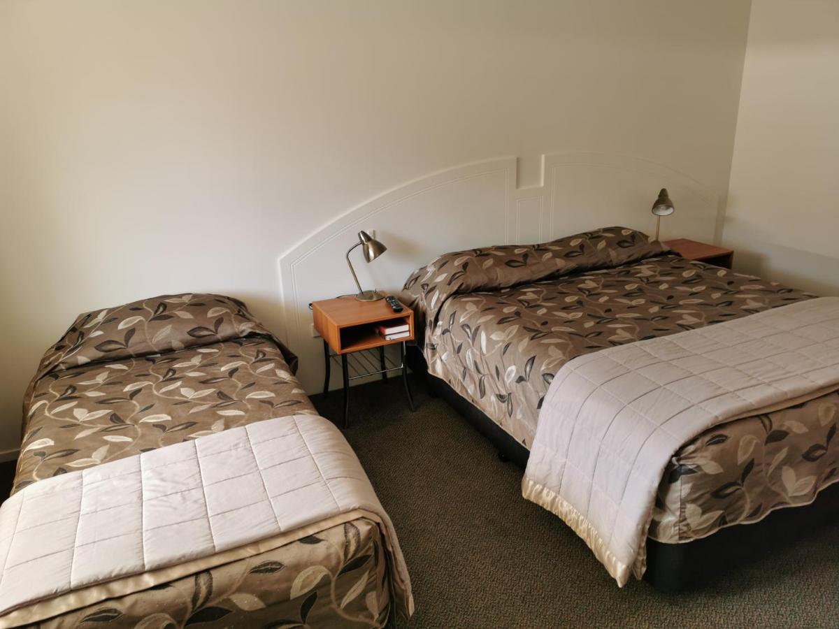Bks Egmont Motor Motel